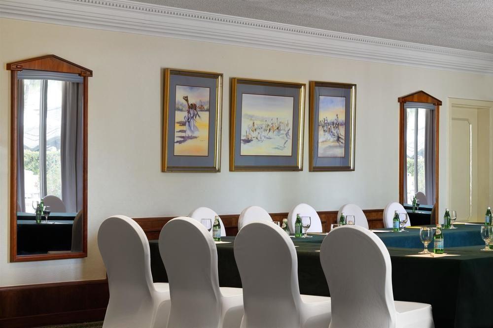 Le Meridien & Conference Centre