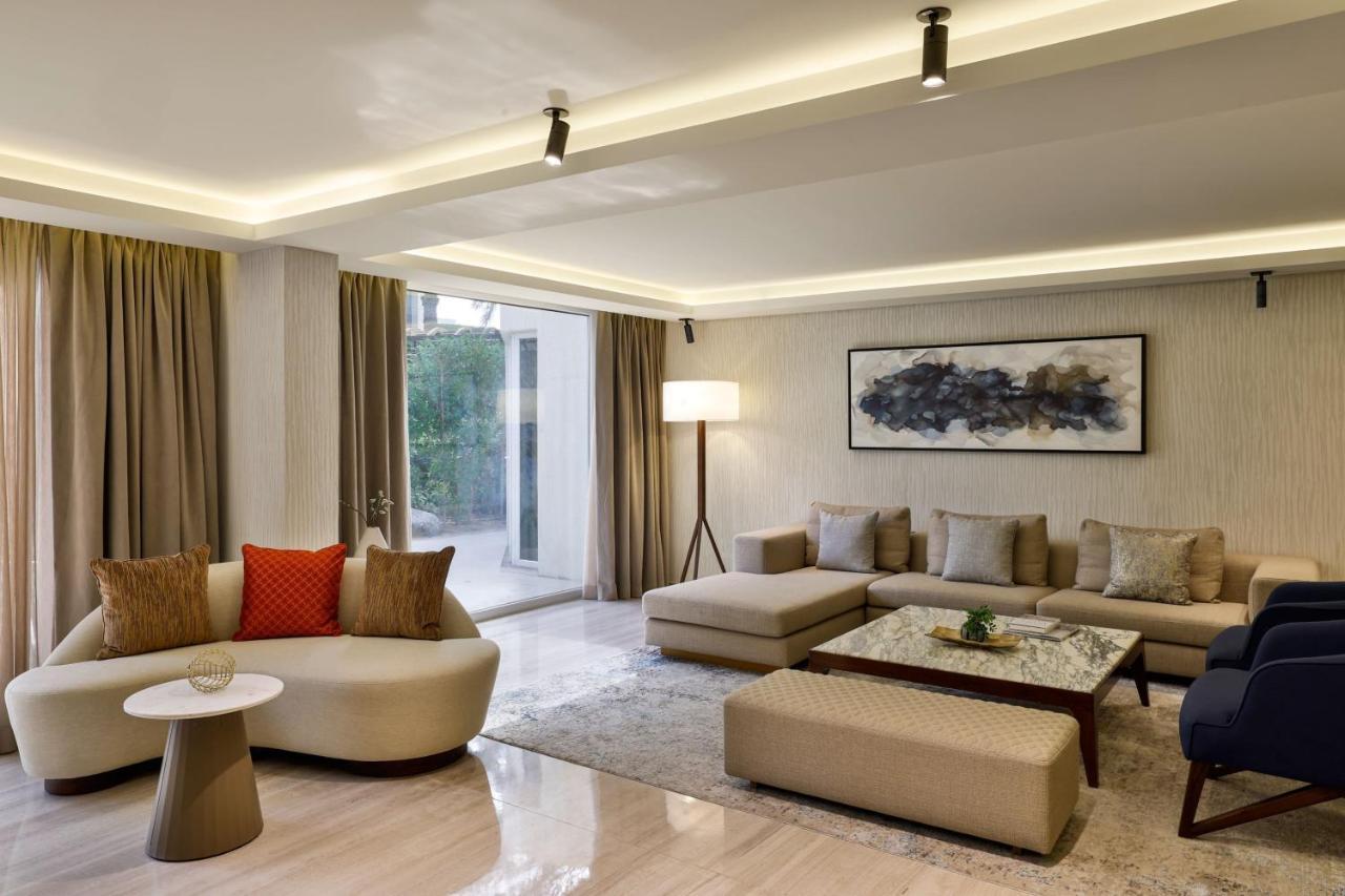 Hotel Le Meridien & Conference Centre